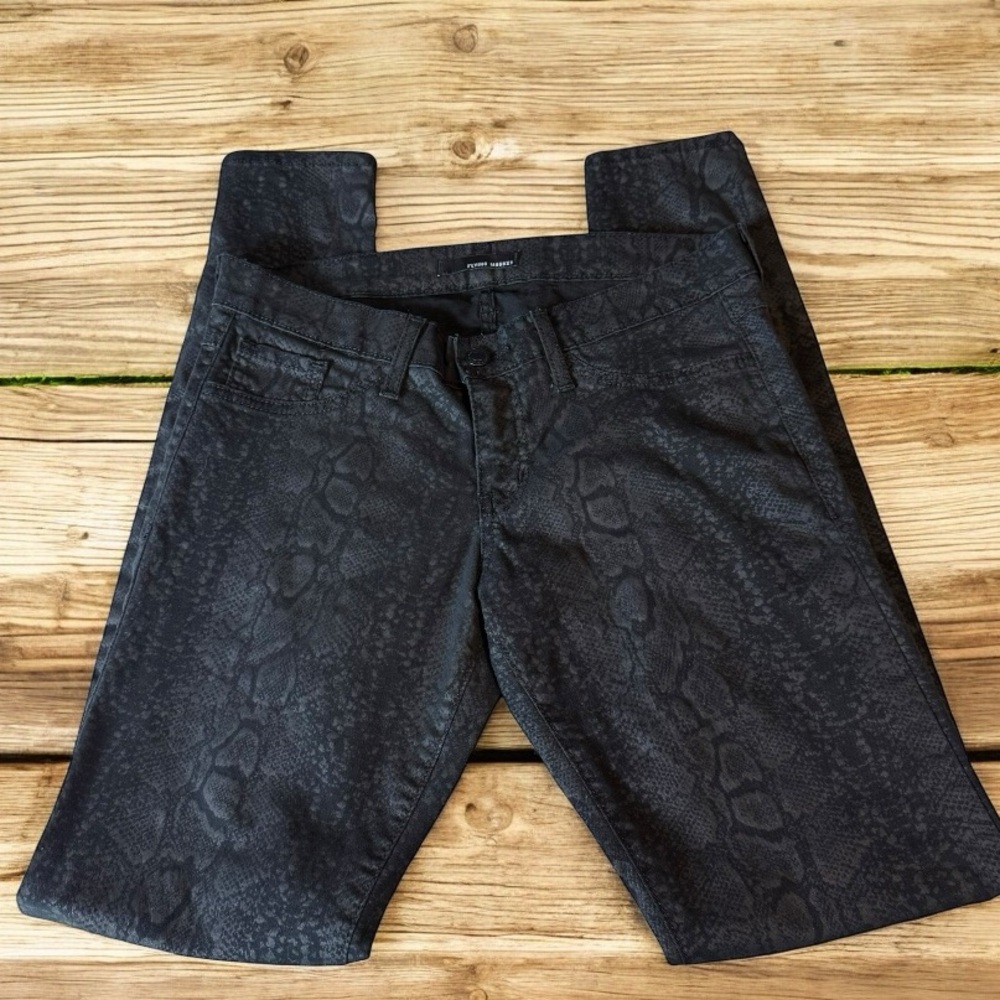 FLYING MONKEY BLACK SNAKESKIN PRINT SKINNY JEANS SIZE 28